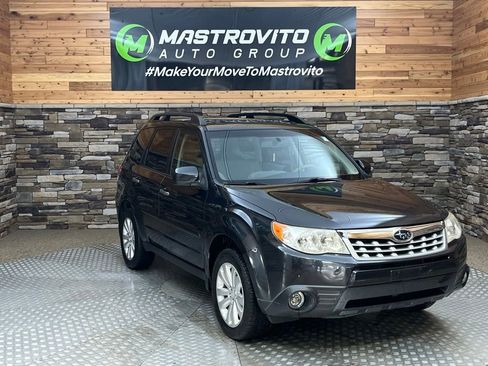 Used 2013 Subaru Forester 2.5X Premium w/ All-Weather Plus Pkg AWD/4WD image 2