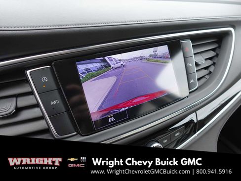 Used 2023 Buick Enclave Essence image 21