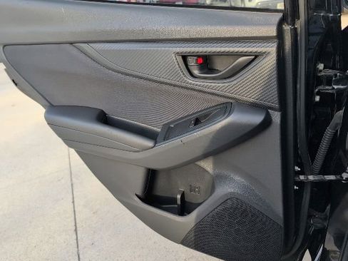 Used 2018 Subaru Crosstrek 2.0i Premium w/ Eyesight System image 8