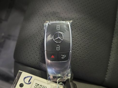 Certified 2026 Mercedes-Benz GLE 350 4MATIC image 41