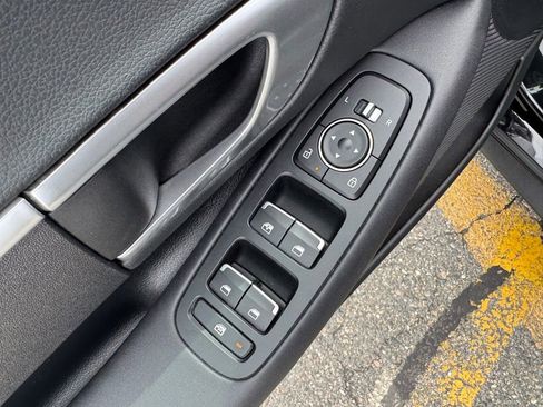 Used 2025 Hyundai Sonata SE FWD image 21