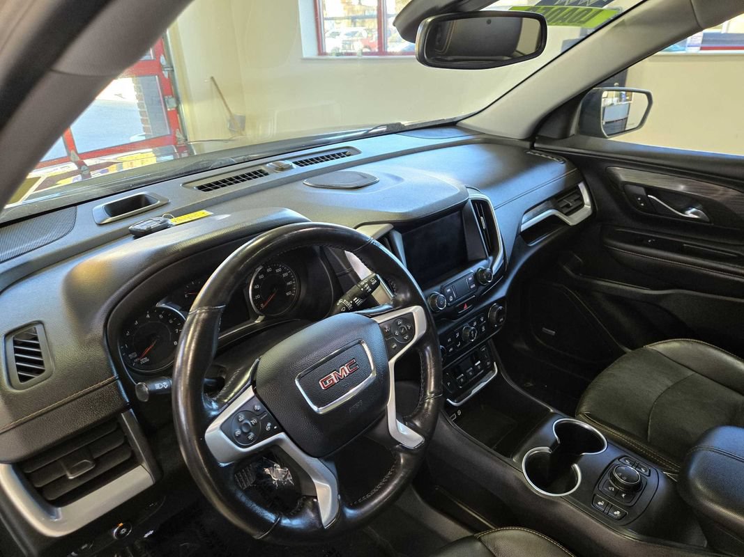 Used 2020 GMC Terrain SLT w/ Preferred Package AWD/4WD image 22