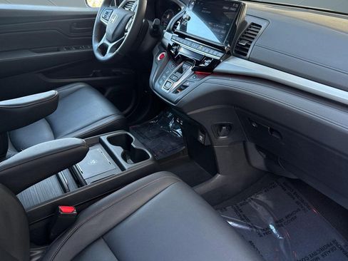 Certified 2025 Honda Odyssey Sport-L image 31