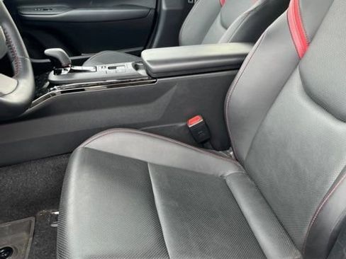 Used 2024 Toyota Prius Prime Premium w/ Advanced Technology Package FWD image 12