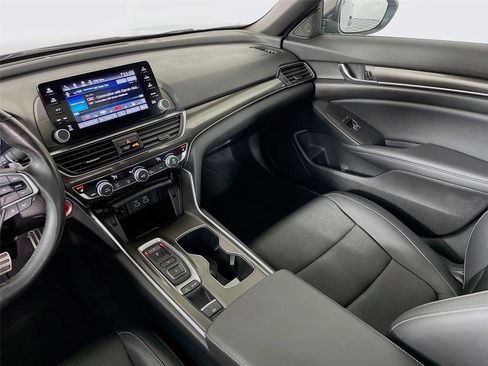 Used 2022 Honda Accord Sport image 27