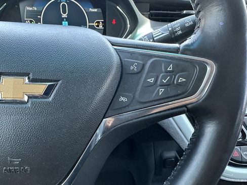 Used 2021 Chevrolet Bolt Premier w/ Infotainment Package FWD image 25