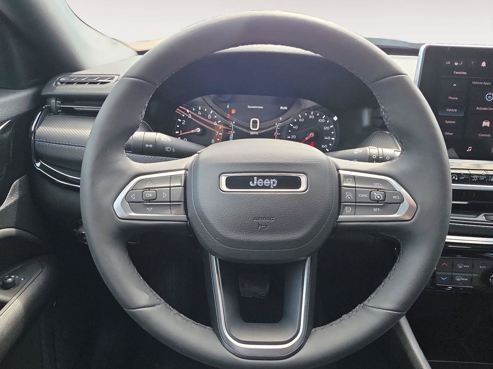 Used 2026 Jeep Compass Limited AWD/4WD image 16