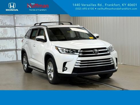 Used 2019 Toyota Highlander Limited FWD image 1