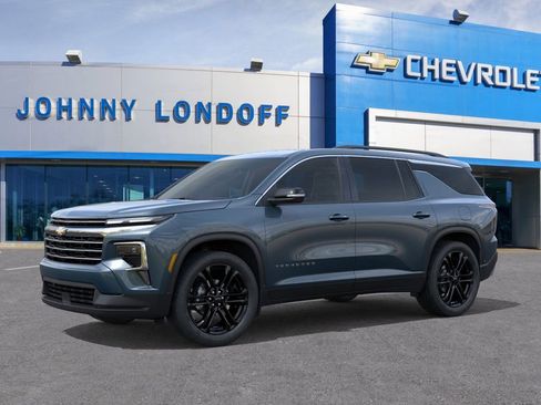 New 2026 Chevrolet Traverse LT w/ Driver Confidence Package image 2