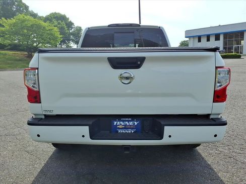 Used 2021 Nissan Titan SV AWD/4WD image 4