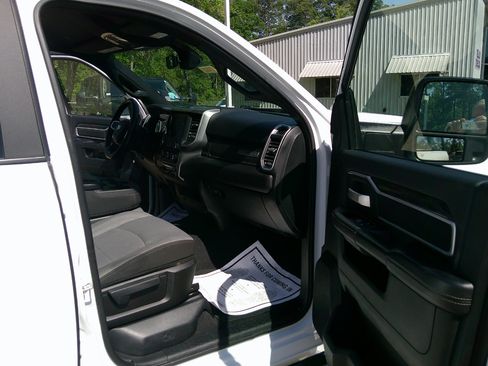 Used 2024 RAM 2500 Big Horn image 17