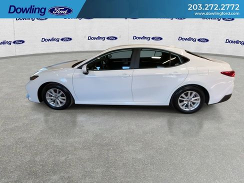Used 2025 Toyota Camry LE FWD image 9