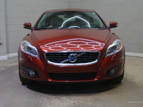 Used 2011 Volvo C70 T5 w/ Convenience Pkg image 38