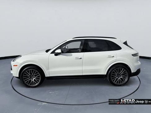 Used 2023 Porsche Cayenne Platinum Edition AWD/4WD image 8