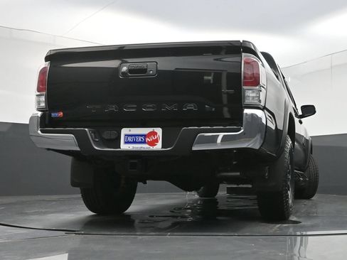 Used 2021 Toyota Tacoma TRD Off-Road AWD/4WD image 29