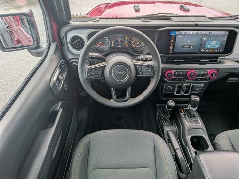 Used 2024 Jeep Wrangler Unlimited Sport AWD/4WD image 15