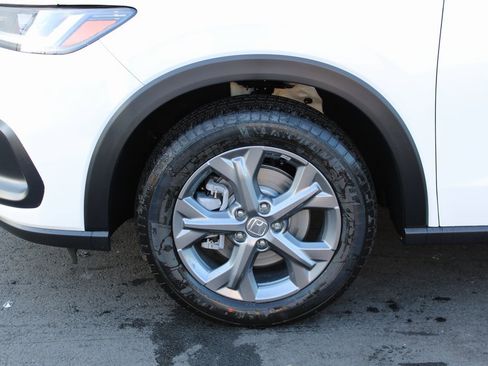 New 2026 Honda HR-V LX image 6