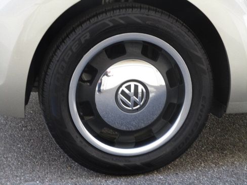 Used 2012 Volkswagen Beetle 2.5 FWD image 96