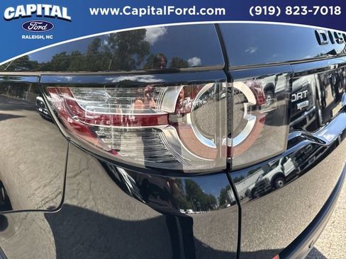 Used 2019 Land Rover Discovery Sport HSE AWD/4WD image 15