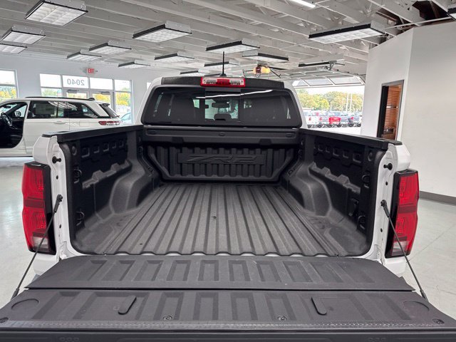 Used 2024 Chevrolet Colorado ZR2 w/ ZR2 Convenience Package III AWD/4WD image 12