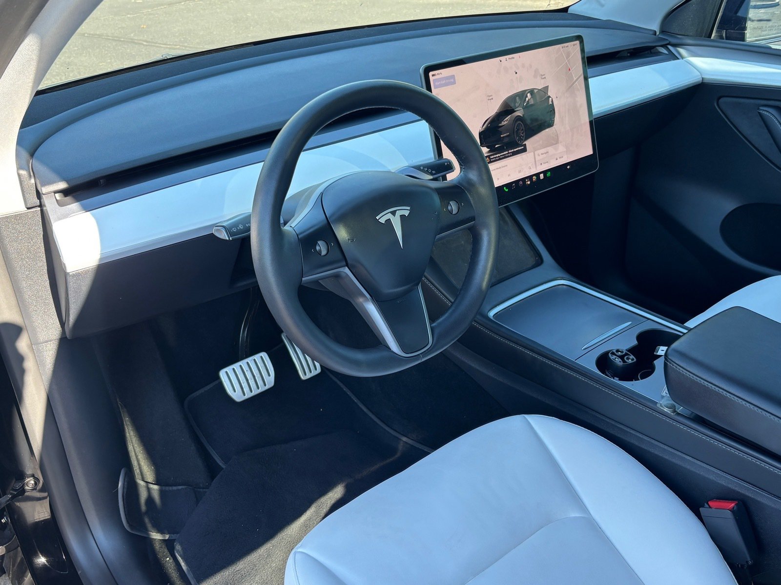 Used 2023 Tesla Model Y Performance AWD/4WD image 18