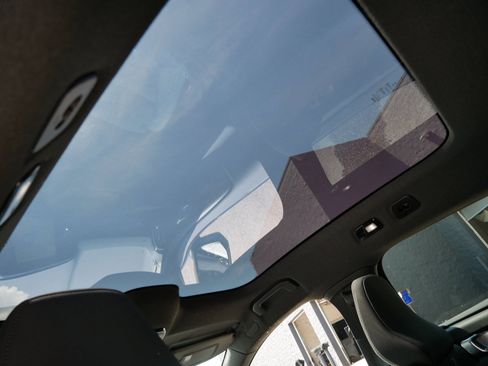 Certified 2023 Volvo C40 P8 Recharge Ultimate w/ Protection Package Premier AWD/4WD image 15