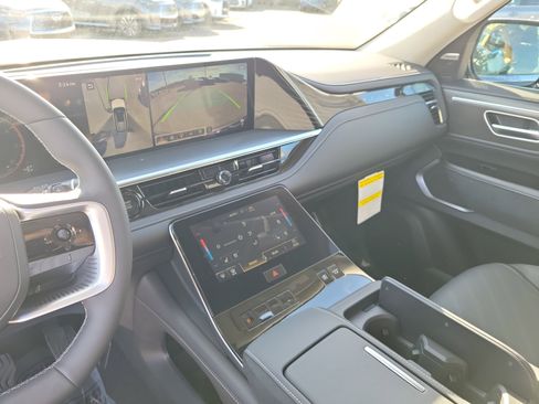 New 2026 INFINITI QX80 Luxe w/ Cargo Package image 21