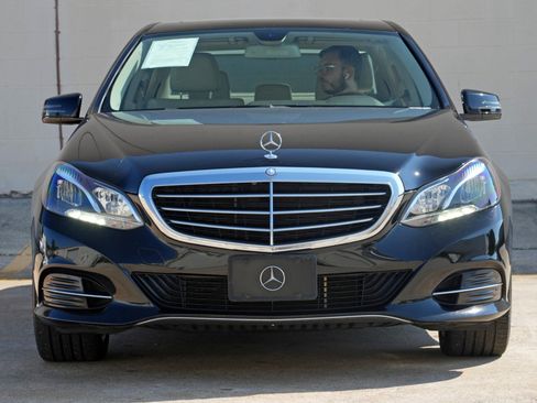 Used 2014 Mercedes-Benz E 350 4MATIC Sedan image 6