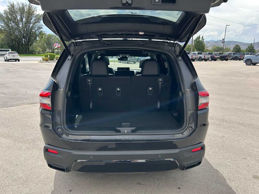 Used 2026 Honda Pilot Black Edition image 7