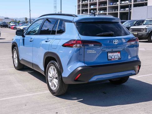 Certified 2026 Toyota Corolla Cross LE FWD image 6