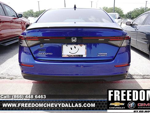 Used 2024 Honda Accord Sport image 4