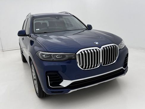 Used 2020 BMW X7 xDrive40i w/ Premium Package AWD/4WD image 3