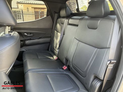 Used 2024 Hyundai Santa Cruz Limited image 23
