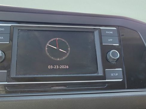 Used 2019 Volkswagen Jetta S image 19