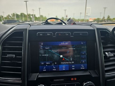 Used 2022 Ford F250 XLT w/ Black Appearance Package AWD/4WD image 10