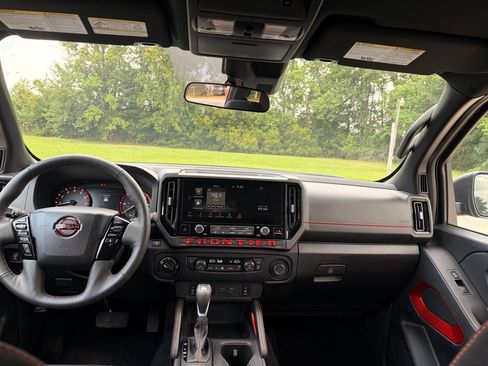Used 2026 Nissan Frontier PRO-4X AWD/4WD image 15