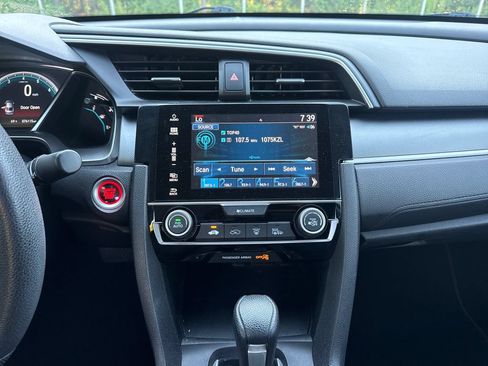 Used 2018 Honda Civic EX image 18