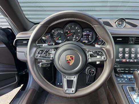 Certified 2019 Porsche 911 Targa 4 GTS image 27