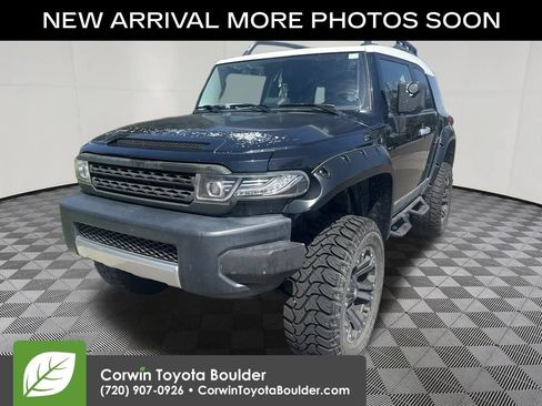 Used 2007 Toyota FJ Cruiser 4WD w/ Upgrade Pkg 2 image 3