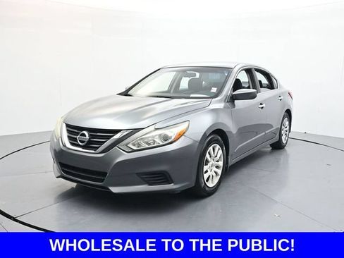 Used 2016 Nissan Altima 2.5 S w/ Power Driver Seat Package FWD image 3