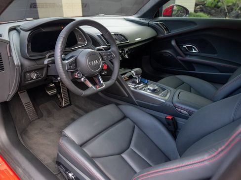 Used 2023 Audi R8 V10 performance RWD image 5
