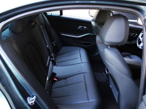 Used 2021 BMW 330i Sedan w/ Premium Package image 11