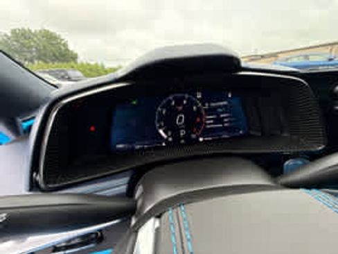 Used 2021 Chevrolet Corvette Stingray Premium Cpe w/ Z51 Performance Package RWD image 10