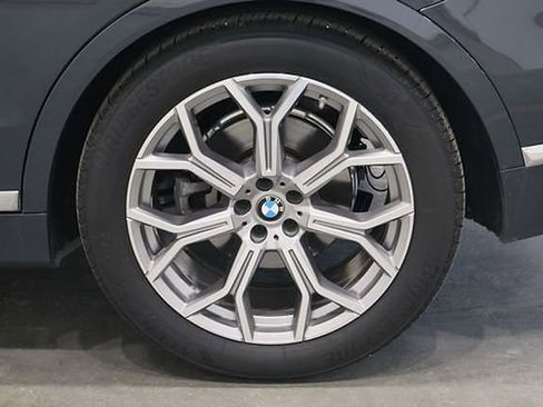 Used 2021 BMW X7 xDrive40i w/ Cold Weather Package image 49