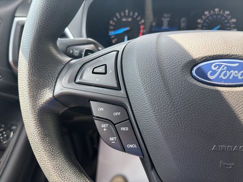 Used 2020 Ford Edge SE AWD/4WD image 16