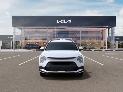 New 2026 Kia Niro EX FWD image 2
