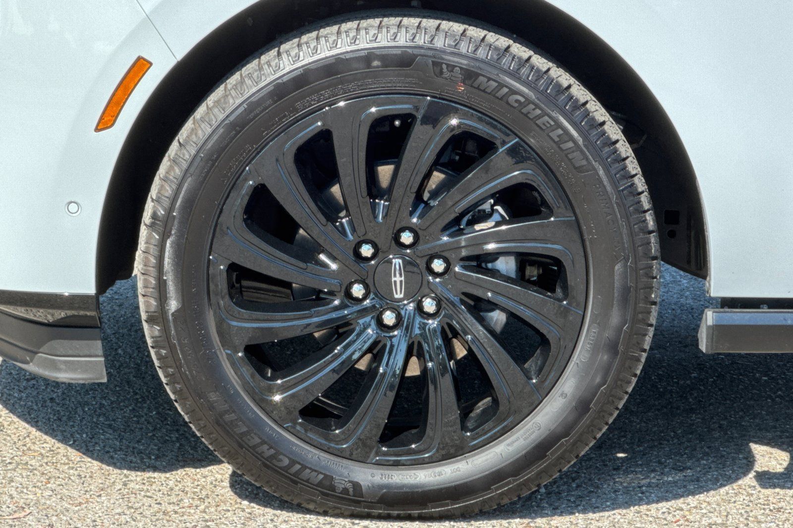 Used 2025 Lincoln Navigator Black Label AWD/4WD image 27