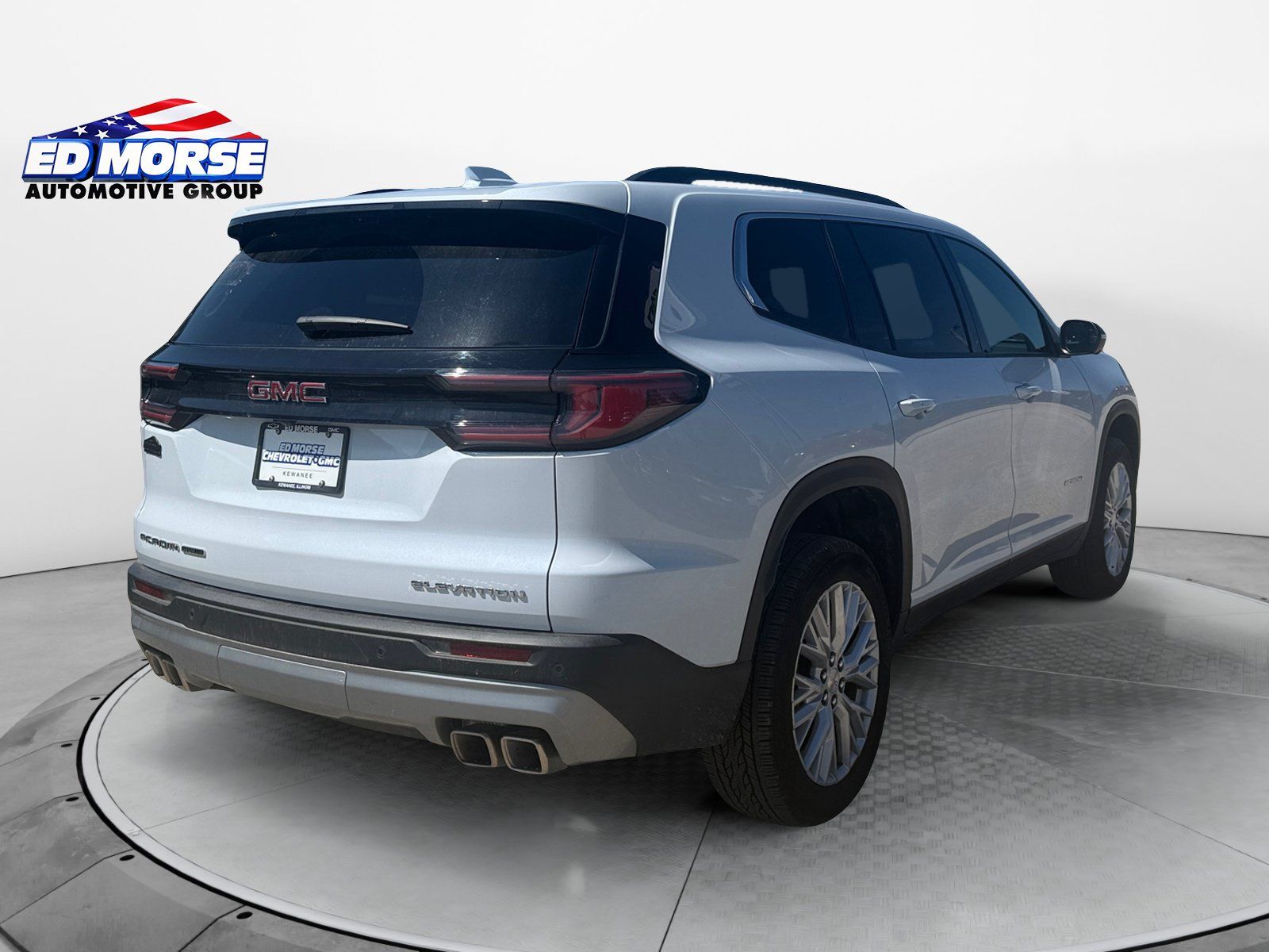 Certified 2026 GMC Acadia Elevation w/ Elevation Premium Package AWD/4WD image 5