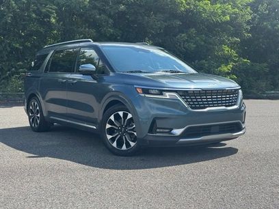 Used 2022 Kia Carnival SX