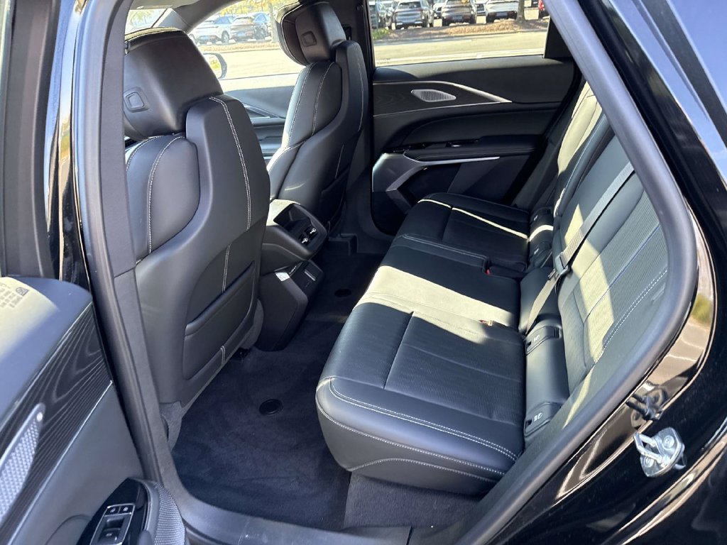 Used 2024 Cadillac Lyriq Sport w/ LPO, Floor Liner Package AWD/4WD image 10